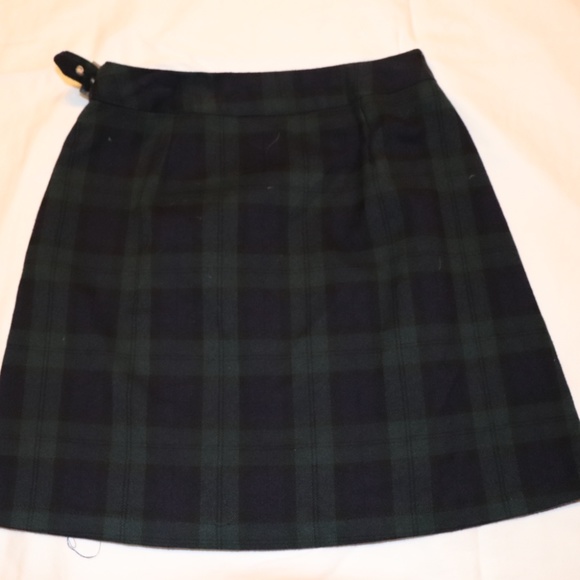 Green and black plaid skirt - Picture 2 of 2